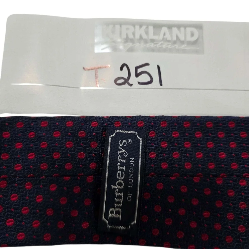 BURBERRYS OF LONDON Silk Polka Dot Necktie Classic Design Navy Red‎ Men's - Picture 11 of 11